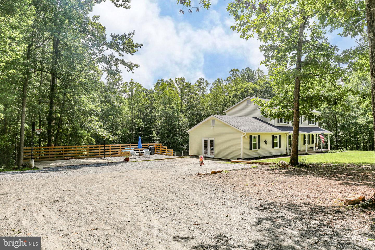 8301 SEAYS RD, SPOTSYLVANIA, Virginia 22551, 4 Bedrooms Bedrooms, ,2 BathroomsBathrooms,Residential,For sale,8301 SEAYS RD,VASP2034548 MLS # VASP2034548