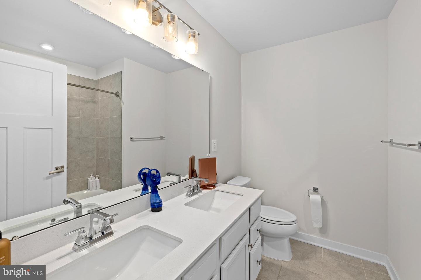 5018 BIRCH LEAF CIR, FREDERICKSBURG, Virginia 22407, 6 Bedrooms Bedrooms, ,4 BathroomsBathrooms,Residential,For sale,5018 BIRCH LEAF CIR,VASP2034566 MLS # VASP2034566