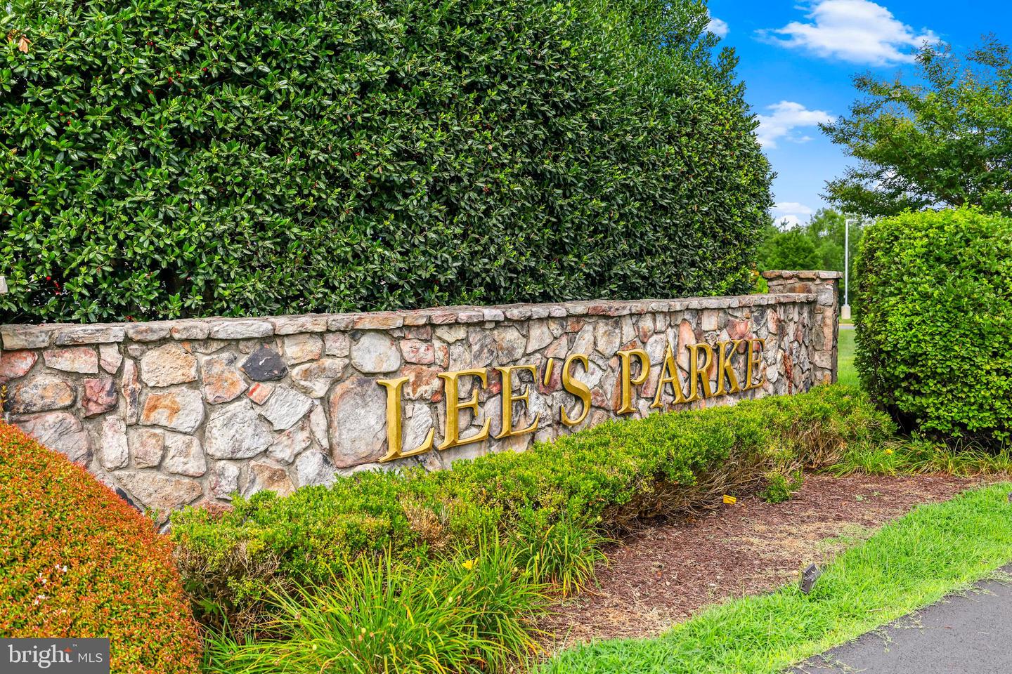 5018 BIRCH LEAF CIR, FREDERICKSBURG, Virginia 22407, 6 Bedrooms Bedrooms, ,4 BathroomsBathrooms,Residential,For sale,5018 BIRCH LEAF CIR,VASP2034566 MLS # VASP2034566