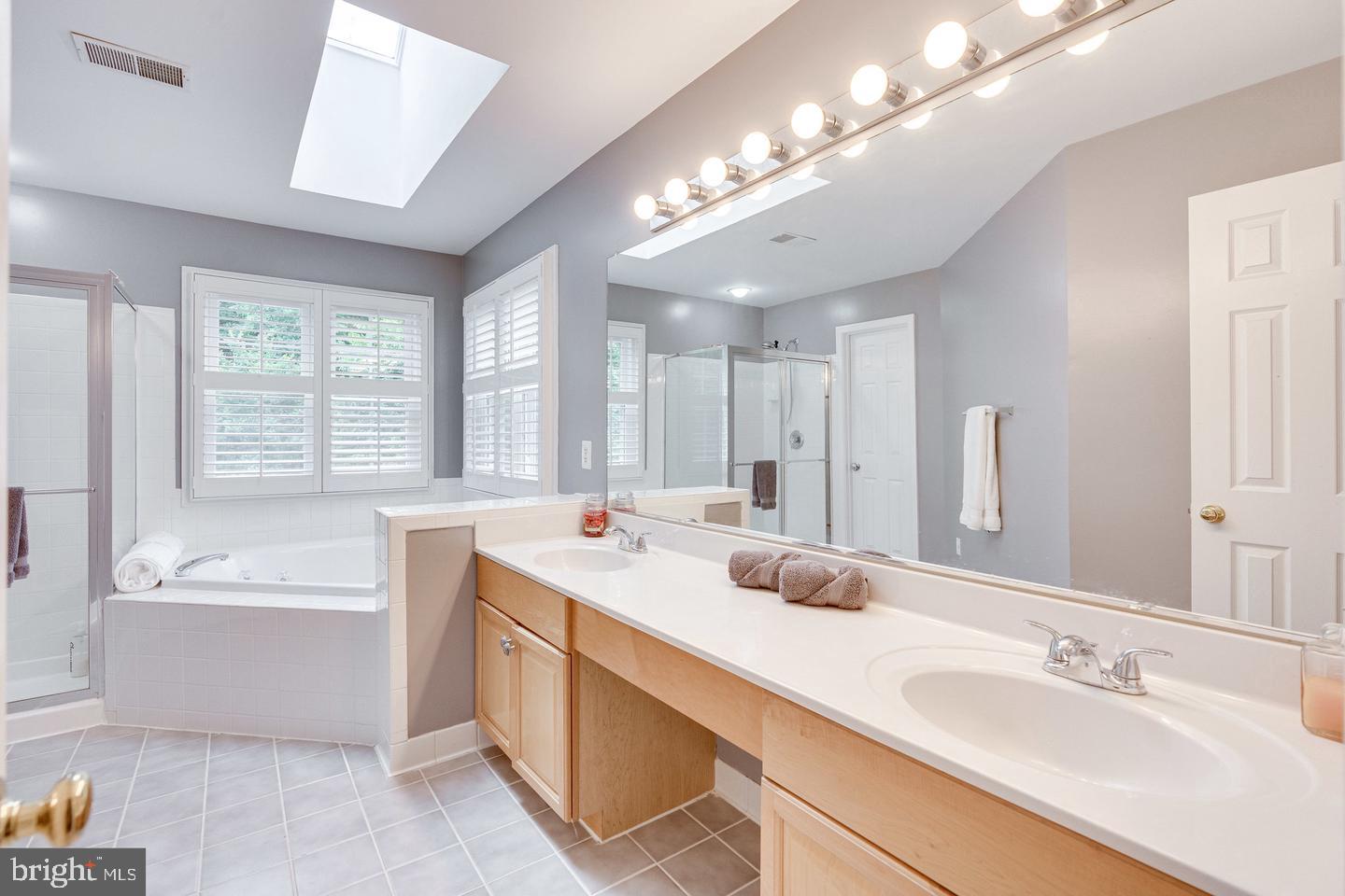 9216 ARRINGTON FARM CT, MANASSAS, Virginia 20111, 5 Bedrooms Bedrooms, ,3 BathroomsBathrooms,Residential,For sale,9216 ARRINGTON FARM CT,VAPW2098804 MLS # VAPW2098804