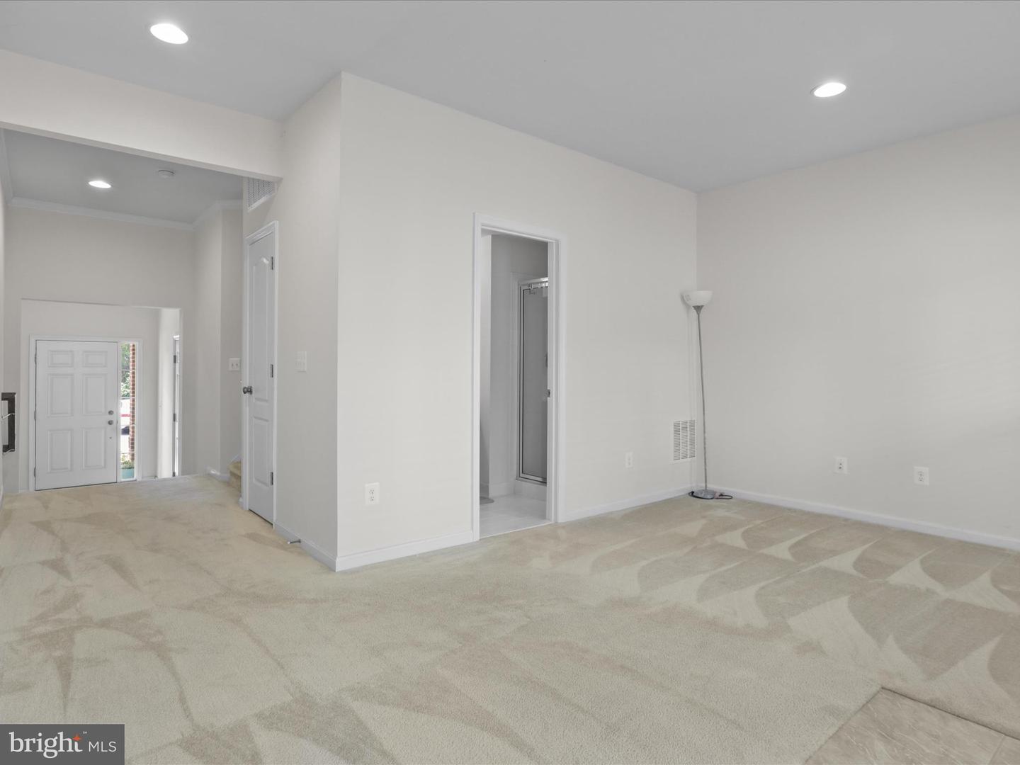 43381 RICKENBACKER SQ, ASHBURN, Virginia 20147, 4 Bedrooms Bedrooms, ,3 BathroomsBathrooms,Residential,For sale,43381 RICKENBACKER SQ,VALO2101580 MLS # VALO2101580