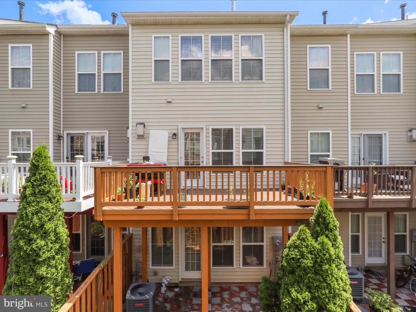 43381 RICKENBACKER SQ, ASHBURN, Virginia 20147, 4 Bedrooms Bedrooms, ,3 BathroomsBathrooms,Residential,For sale,43381 RICKENBACKER SQ,VALO2101580 MLS # VALO2101580