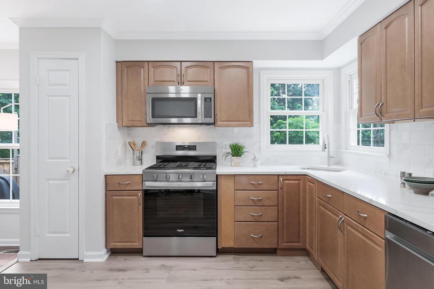21031 THOREAU CT, STERLING, Virginia 20164, 3 Bedrooms Bedrooms, ,3 BathroomsBathrooms,Residential,For sale,21031 THOREAU CT,VALO2101882 MLS # VALO2101882