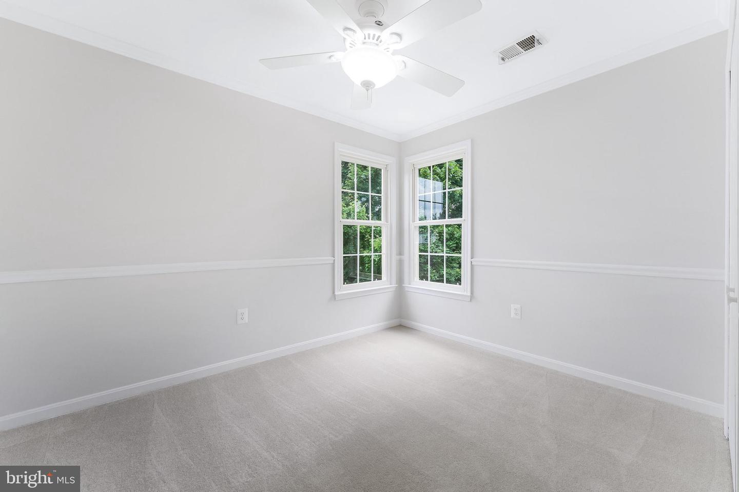 21031 THOREAU CT, STERLING, Virginia 20164, 3 Bedrooms Bedrooms, ,3 BathroomsBathrooms,Residential,For sale,21031 THOREAU CT,VALO2101882 MLS # VALO2101882