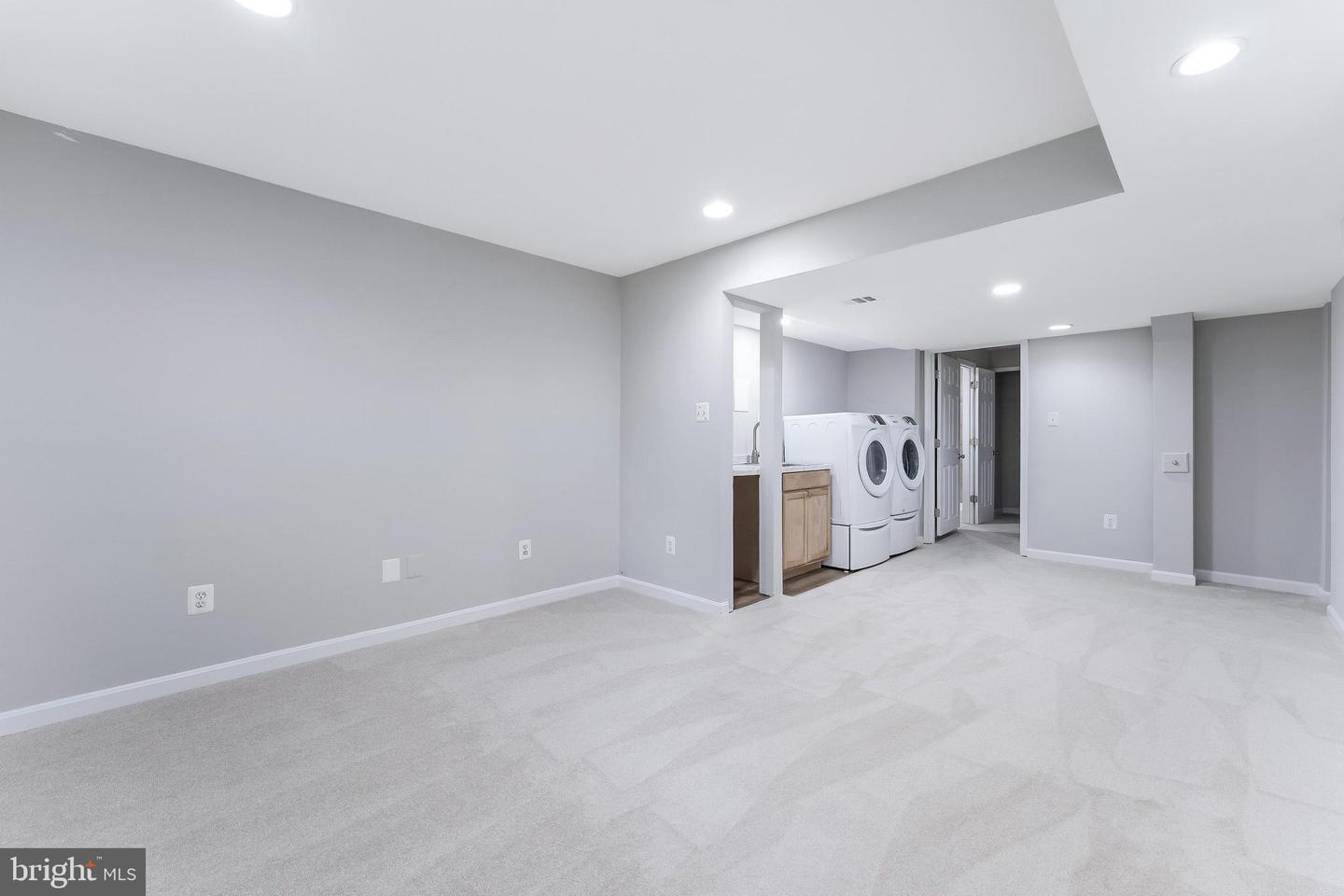 21031 THOREAU CT, STERLING, Virginia 20164, 3 Bedrooms Bedrooms, ,3 BathroomsBathrooms,Residential,For sale,21031 THOREAU CT,VALO2101882 MLS # VALO2101882