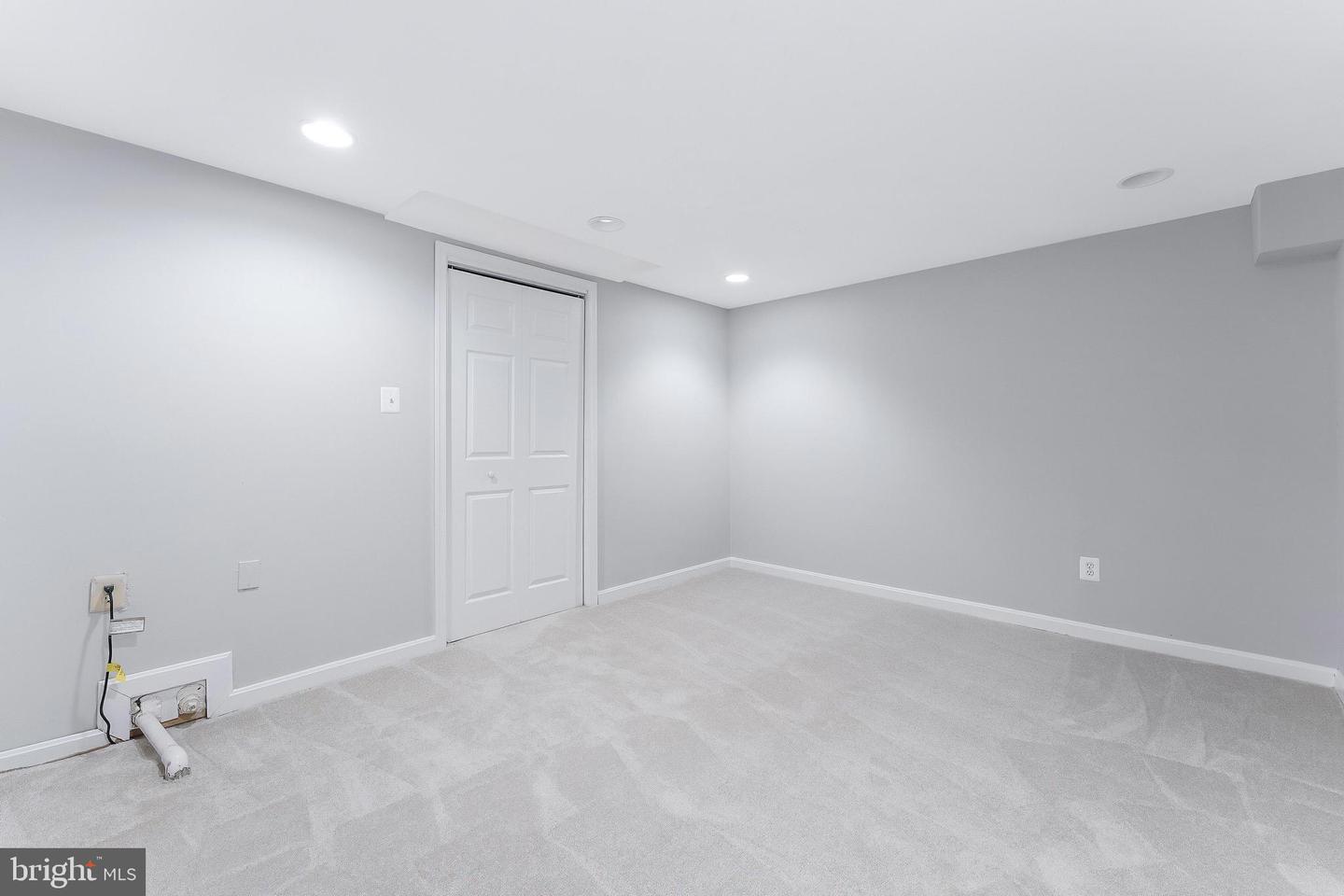 21031 THOREAU CT, STERLING, Virginia 20164, 3 Bedrooms Bedrooms, ,3 BathroomsBathrooms,Residential,For sale,21031 THOREAU CT,VALO2101882 MLS # VALO2101882