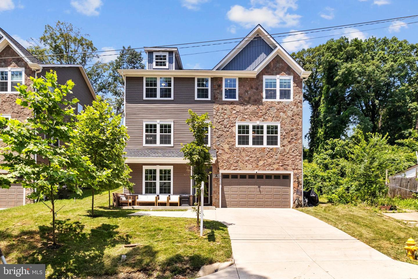 18518 OLD TRIANGLE RD, TRIANGLE, Virginia 22172, 5 Bedrooms Bedrooms, ,4 BathroomsBathrooms,Residential,For sale,18518 OLD TRIANGLE RD,VAPW2099062 MLS # VAPW2099062