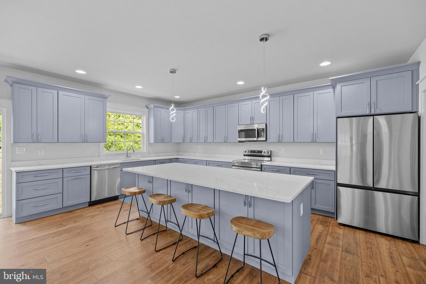 18518 OLD TRIANGLE RD, TRIANGLE, Virginia 22172, 5 Bedrooms Bedrooms, ,4 BathroomsBathrooms,Residential,For sale,18518 OLD TRIANGLE RD,VAPW2099062 MLS # VAPW2099062