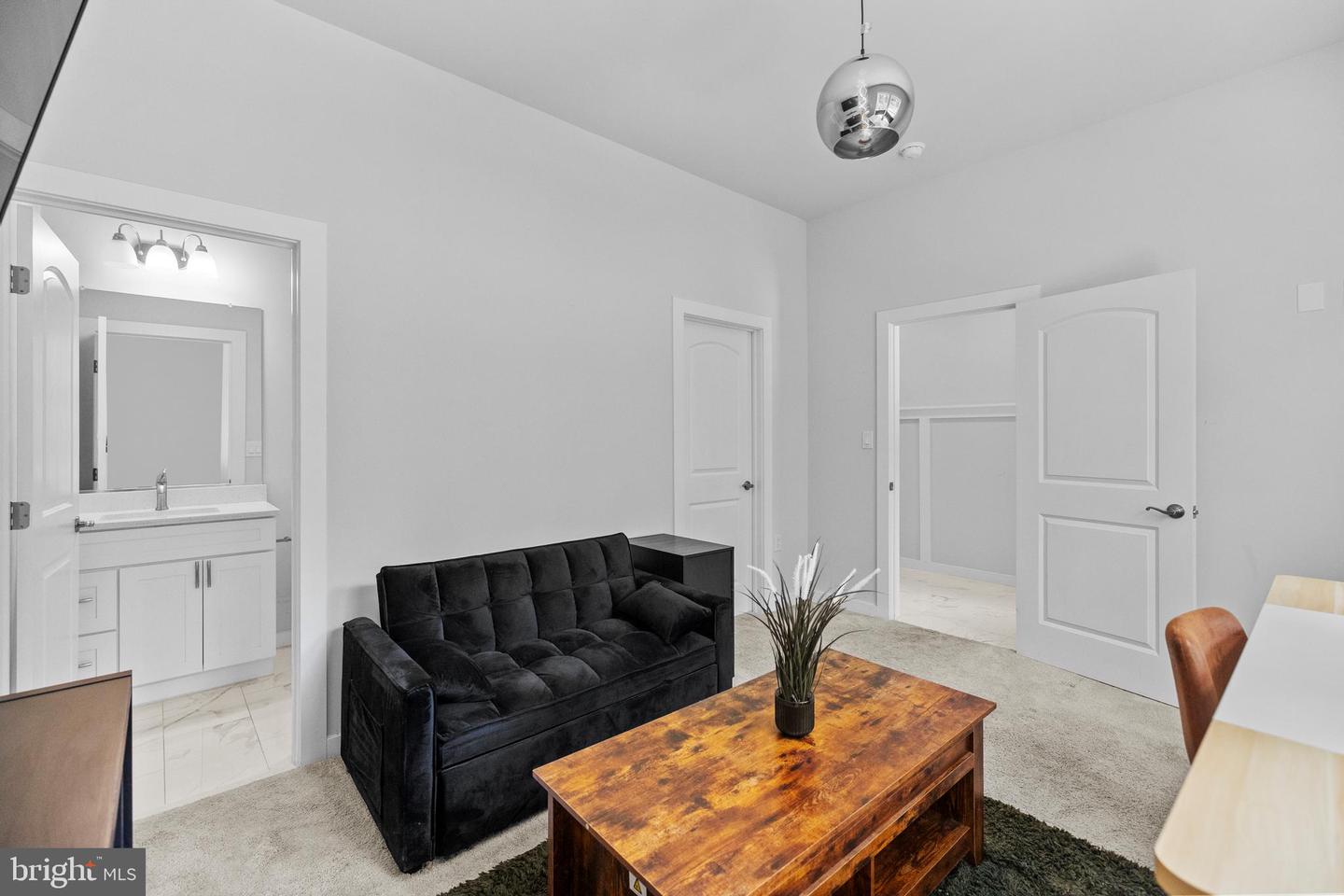 18518 OLD TRIANGLE RD, TRIANGLE, Virginia 22172, 5 Bedrooms Bedrooms, ,4 BathroomsBathrooms,Residential,For sale,18518 OLD TRIANGLE RD,VAPW2099062 MLS # VAPW2099062