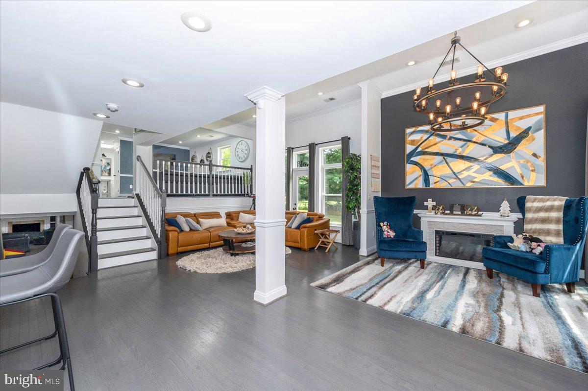 6109 COLCHESTER RD, FAIRFAX, Virginia 22030, 5 Bedrooms Bedrooms, ,4 BathroomsBathrooms,Residential,For sale,6109 COLCHESTER RD,VAFX2255222 MLS # VAFX2255222