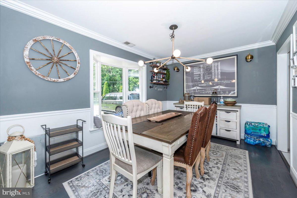 6109 COLCHESTER RD, FAIRFAX, Virginia 22030, 5 Bedrooms Bedrooms, ,4 BathroomsBathrooms,Residential,For sale,6109 COLCHESTER RD,VAFX2255222 MLS # VAFX2255222