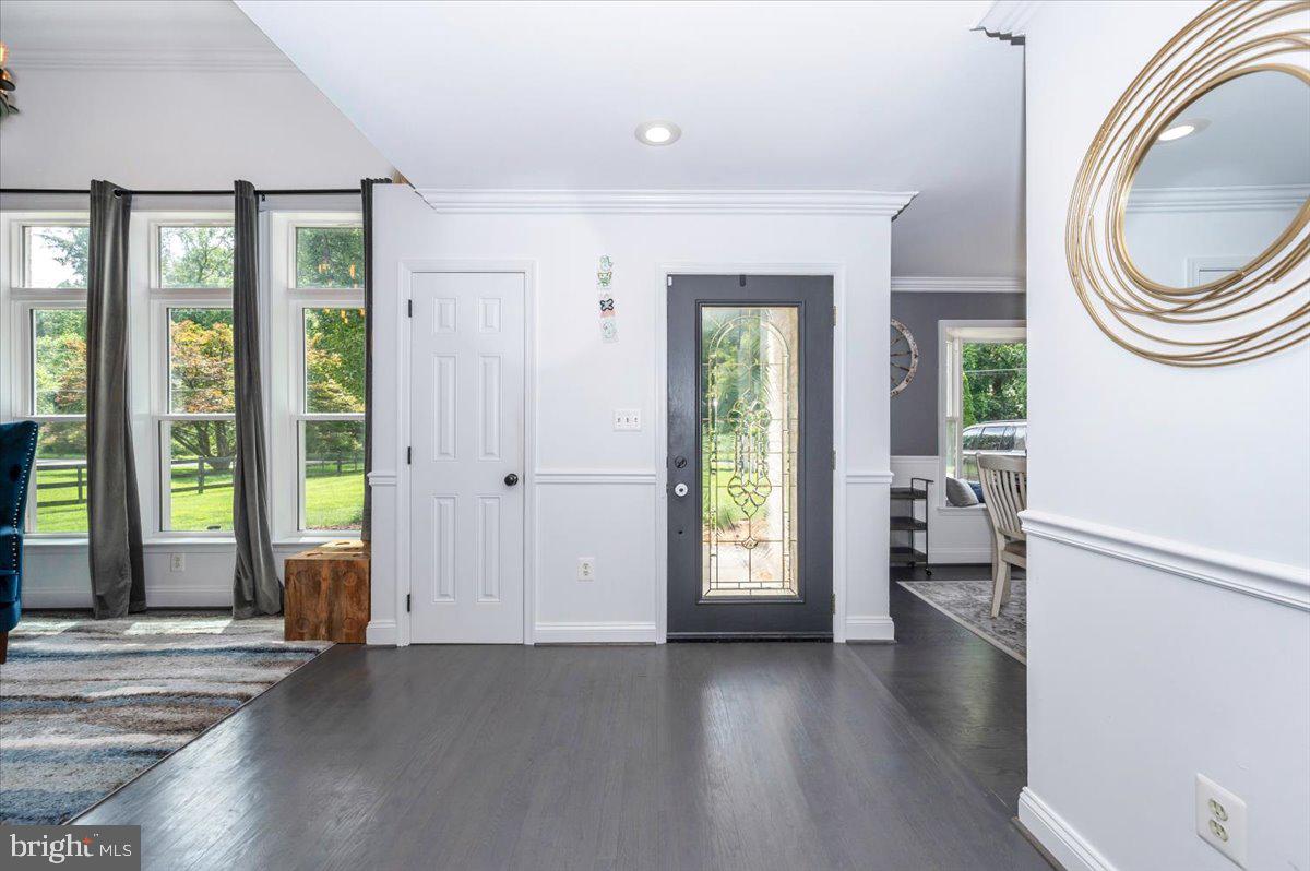 6109 COLCHESTER RD, FAIRFAX, Virginia 22030, 5 Bedrooms Bedrooms, ,4 BathroomsBathrooms,Residential,For sale,6109 COLCHESTER RD,VAFX2255222 MLS # VAFX2255222