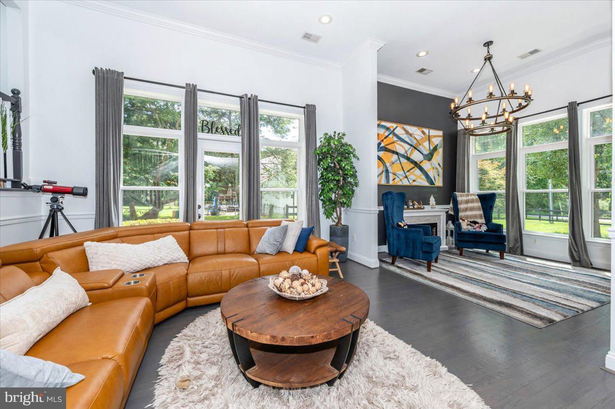 6109 COLCHESTER RD, FAIRFAX, Virginia 22030, 5 Bedrooms Bedrooms, ,4 BathroomsBathrooms,Residential,For sale,6109 COLCHESTER RD,VAFX2255222 MLS # VAFX2255222