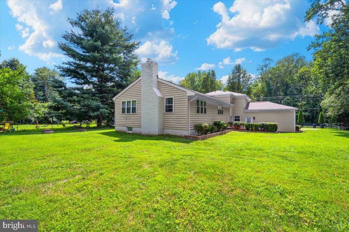 6109 COLCHESTER RD, FAIRFAX, Virginia 22030, 5 Bedrooms Bedrooms, ,4 BathroomsBathrooms,Residential,For sale,6109 COLCHESTER RD,VAFX2255222 MLS # VAFX2255222