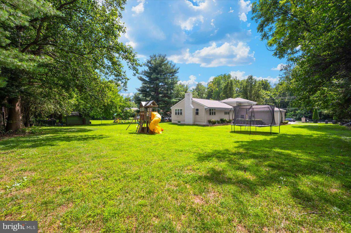 6109 COLCHESTER RD, FAIRFAX, Virginia 22030, 5 Bedrooms Bedrooms, ,4 BathroomsBathrooms,Residential,For sale,6109 COLCHESTER RD,VAFX2255222 MLS # VAFX2255222