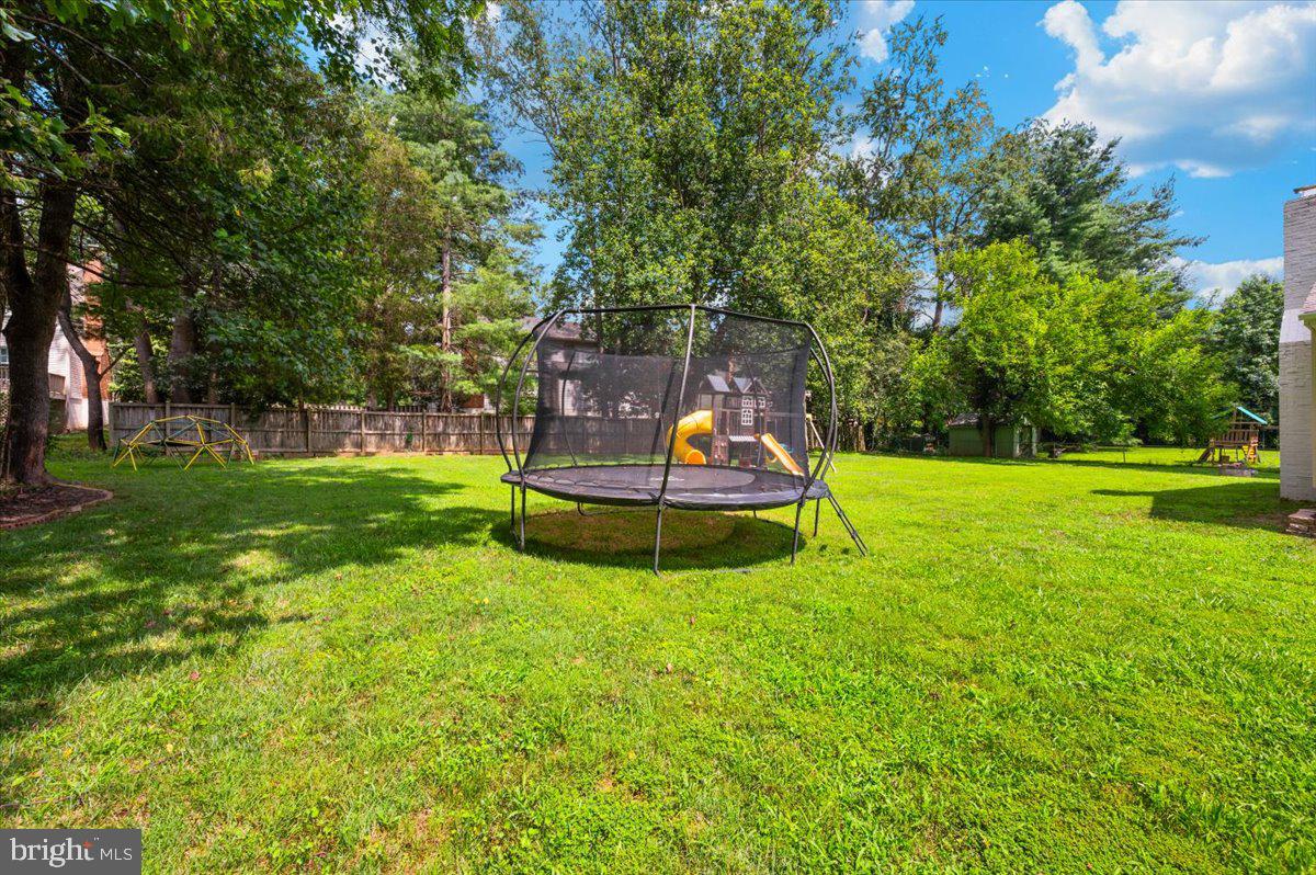 6109 COLCHESTER RD, FAIRFAX, Virginia 22030, 5 Bedrooms Bedrooms, ,4 BathroomsBathrooms,Residential,For sale,6109 COLCHESTER RD,VAFX2255222 MLS # VAFX2255222