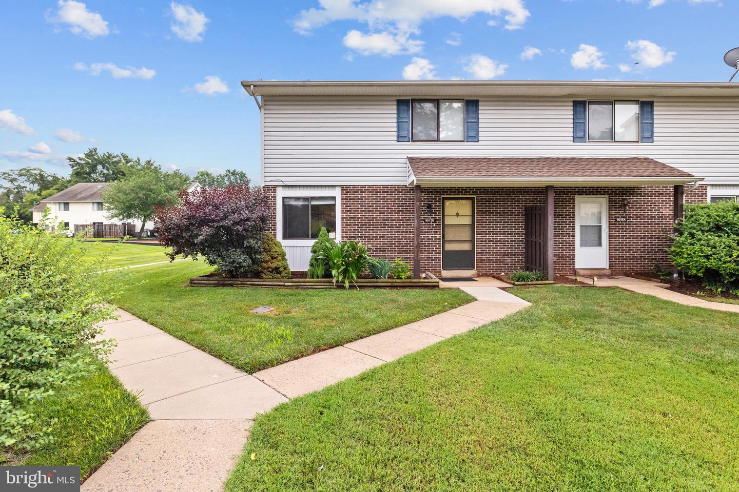 9015 SANDALWOOD DR #B, MANASSAS, Virginia 20110, 3 Bedrooms Bedrooms, ,1 BathroomBathrooms,Residential,For sale,9015 SANDALWOOD DR #B,VAMN2008680 MLS # VAMN2008680
