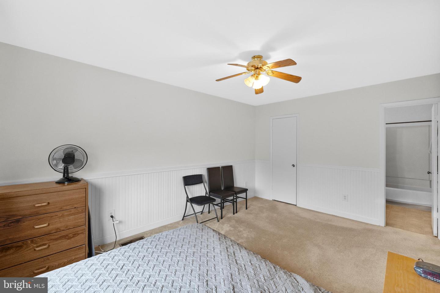9015 SANDALWOOD DR #B, MANASSAS, Virginia 20110, 3 Bedrooms Bedrooms, ,1 BathroomBathrooms,Residential,For sale,9015 SANDALWOOD DR #B,VAMN2008680 MLS # VAMN2008680