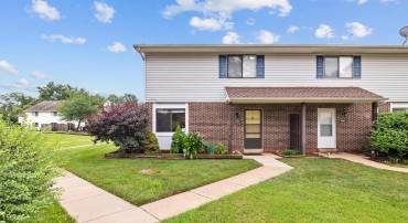 9015 SANDALWOOD DR #B, MANASSAS, Virginia 20110, 3 Bedrooms Bedrooms, ,1 BathroomBathrooms,Residential,For sale,9015 SANDALWOOD DR #B,VAMN2008680 MLS # VAMN2008680