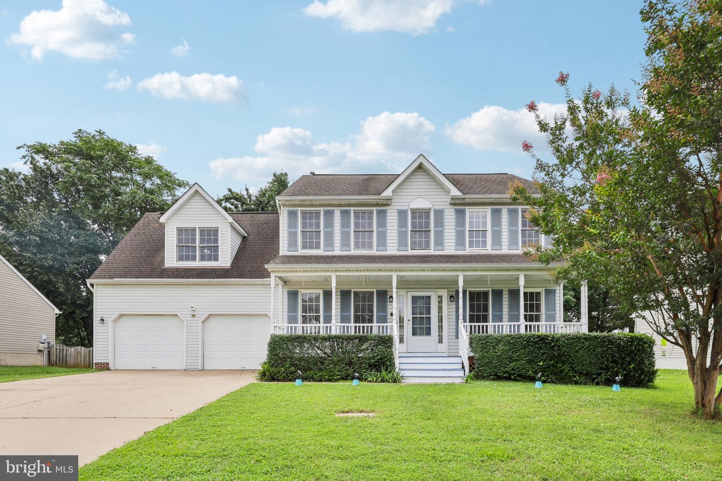 11607 RIVER MEADOWS WAY, FREDERICKSBURG, Virginia 22408, 4 Bedrooms Bedrooms, ,2 BathroomsBathrooms,Residential,For sale,11607 RIVER MEADOWS WAY,VASP2034690 MLS # VASP2034690