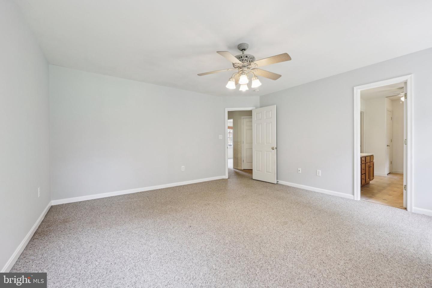 11607 RIVER MEADOWS WAY, FREDERICKSBURG, Virginia 22408, 4 Bedrooms Bedrooms, ,2 BathroomsBathrooms,Residential,For sale,11607 RIVER MEADOWS WAY,VASP2034690 MLS # VASP2034690