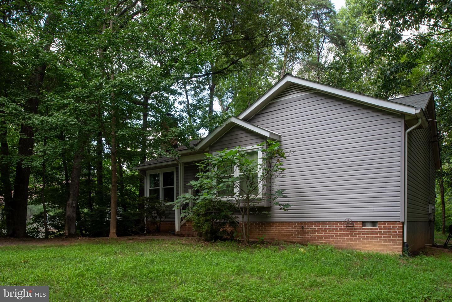 142 WOODLAND DR, STAFFORD, Virginia 22556, 2 Bedrooms Bedrooms, ,2 BathroomsBathrooms,Residential,For sale,142 WOODLAND DR,VAST2040878 MLS # VAST2040878