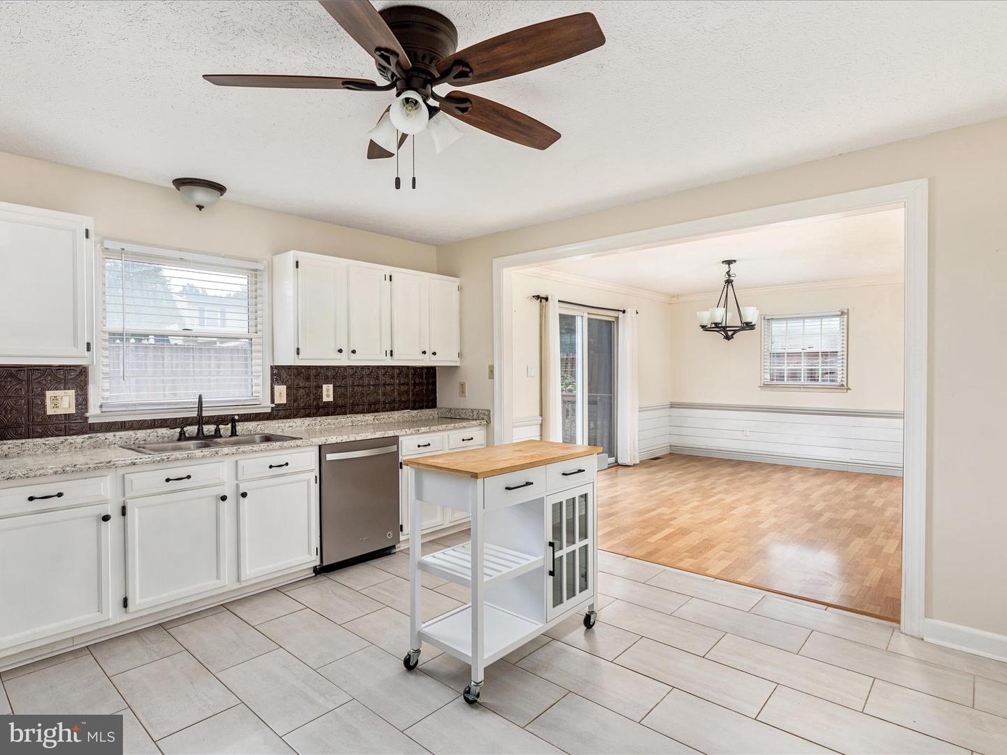 211 KILLDEER RD, STEPHENS CITY, Virginia 22655, 4 Bedrooms Bedrooms, ,2 BathroomsBathrooms,Residential,For sale,211 KILLDEER RD,VAFV2035484 MLS # VAFV2035484