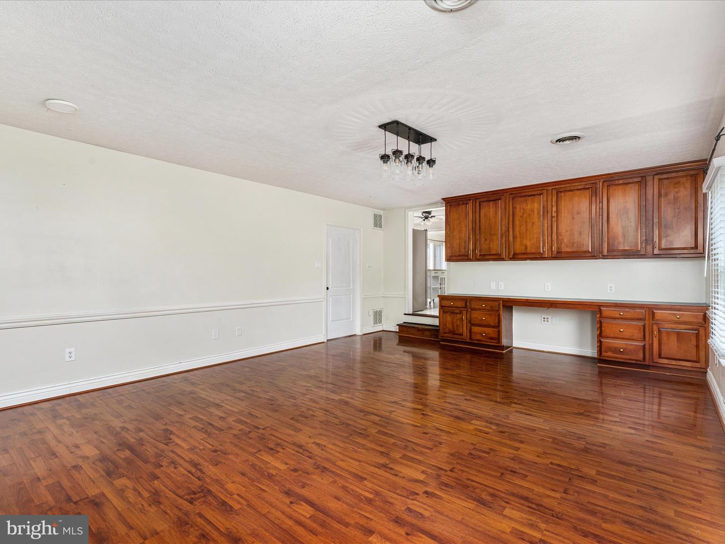 211 KILLDEER RD, STEPHENS CITY, Virginia 22655, 4 Bedrooms Bedrooms, ,2 BathroomsBathrooms,Residential,For sale,211 KILLDEER RD,VAFV2035484 MLS # VAFV2035484