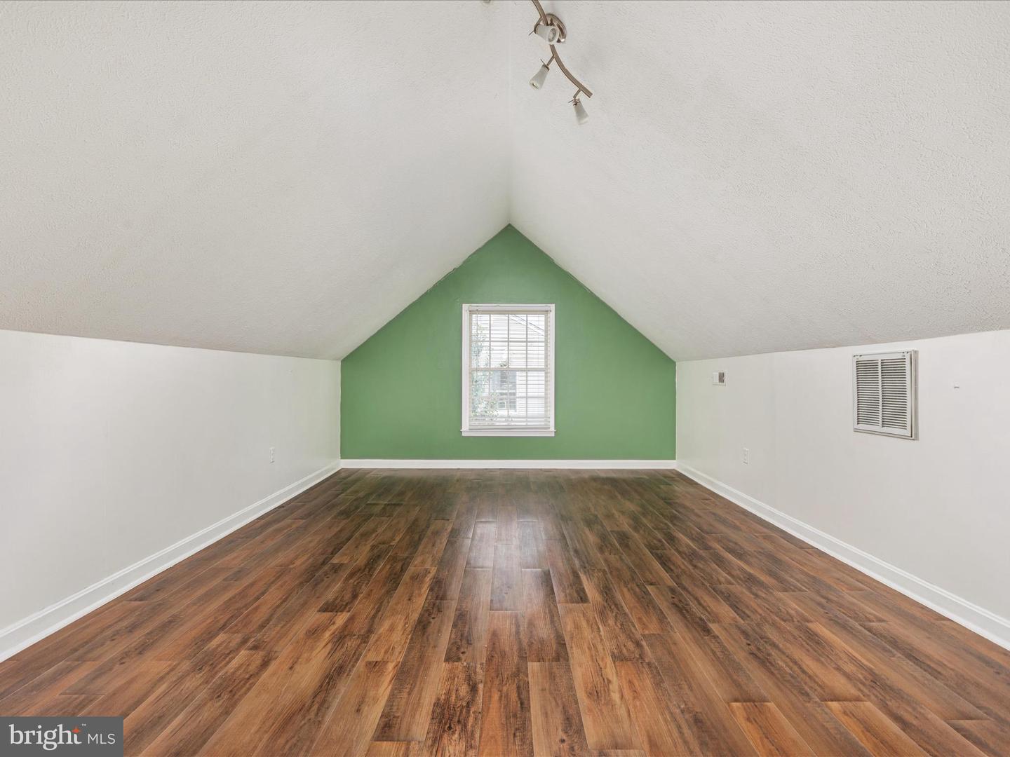 211 KILLDEER RD, STEPHENS CITY, Virginia 22655, 4 Bedrooms Bedrooms, ,2 BathroomsBathrooms,Residential,For sale,211 KILLDEER RD,VAFV2035484 MLS # VAFV2035484