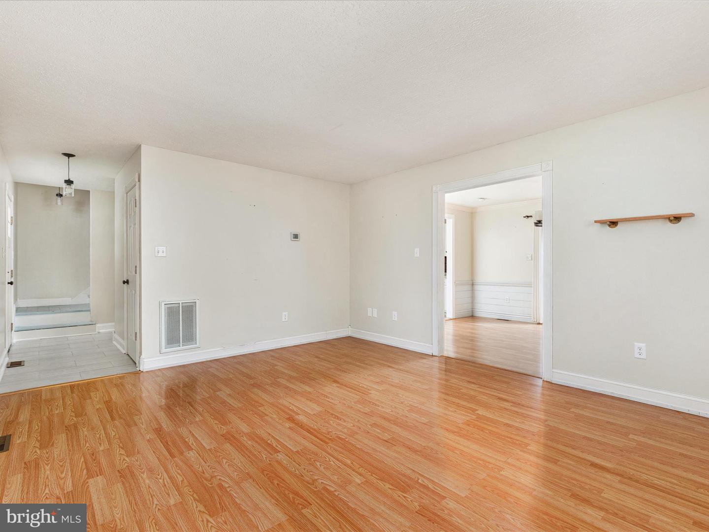 211 KILLDEER RD, STEPHENS CITY, Virginia 22655, 4 Bedrooms Bedrooms, ,2 BathroomsBathrooms,Residential,For sale,211 KILLDEER RD,VAFV2035484 MLS # VAFV2035484