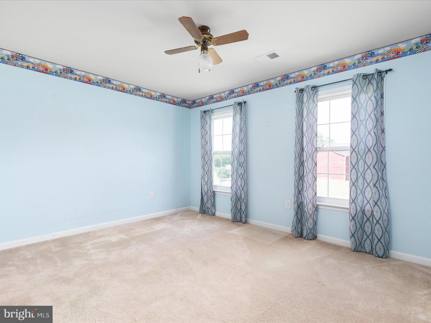 115 SAVANNAH DR, STRASBURG, Virginia 22657, 5 Bedrooms Bedrooms, ,4 BathroomsBathrooms,Residential,For sale,115 SAVANNAH DR,VASH2012002 MLS # VASH2012002