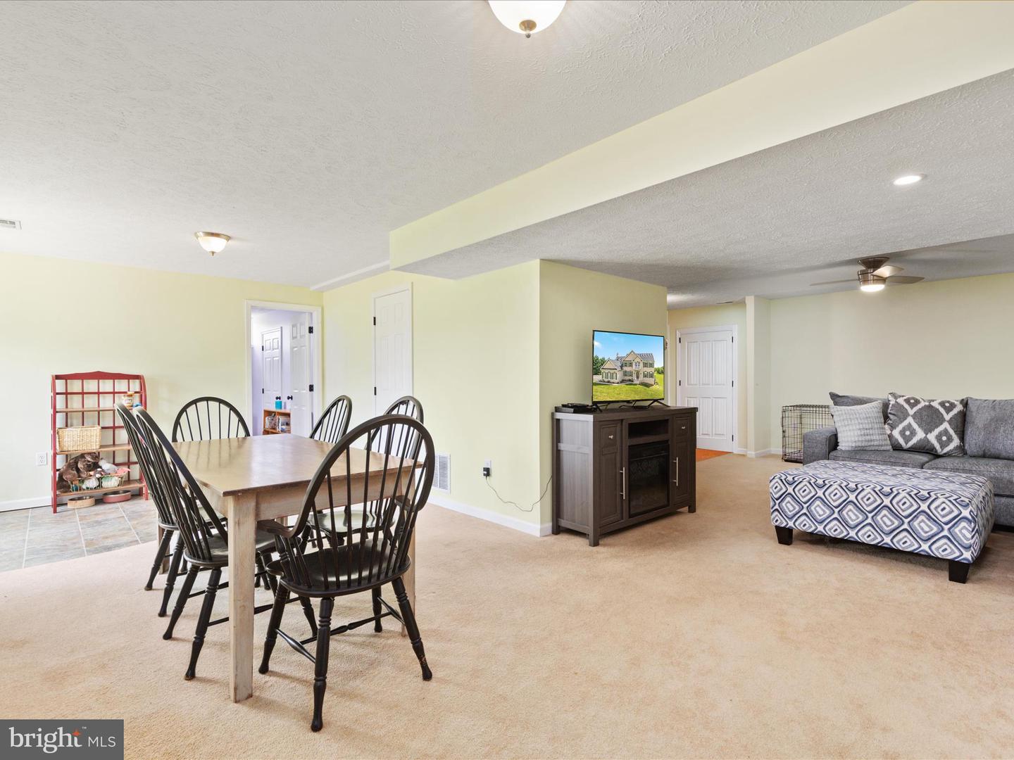 115 SAVANNAH DR, STRASBURG, Virginia 22657, 5 Bedrooms Bedrooms, ,4 BathroomsBathrooms,Residential,For sale,115 SAVANNAH DR,VASH2012002 MLS # VASH2012002