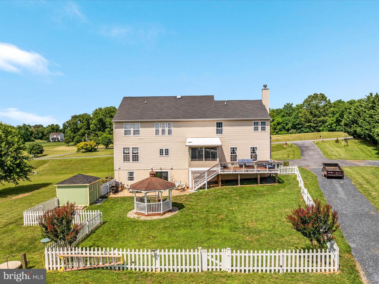 115 SAVANNAH DR, STRASBURG, Virginia 22657, 5 Bedrooms Bedrooms, ,4 BathroomsBathrooms,Residential,For sale,115 SAVANNAH DR,VASH2012002 MLS # VASH2012002