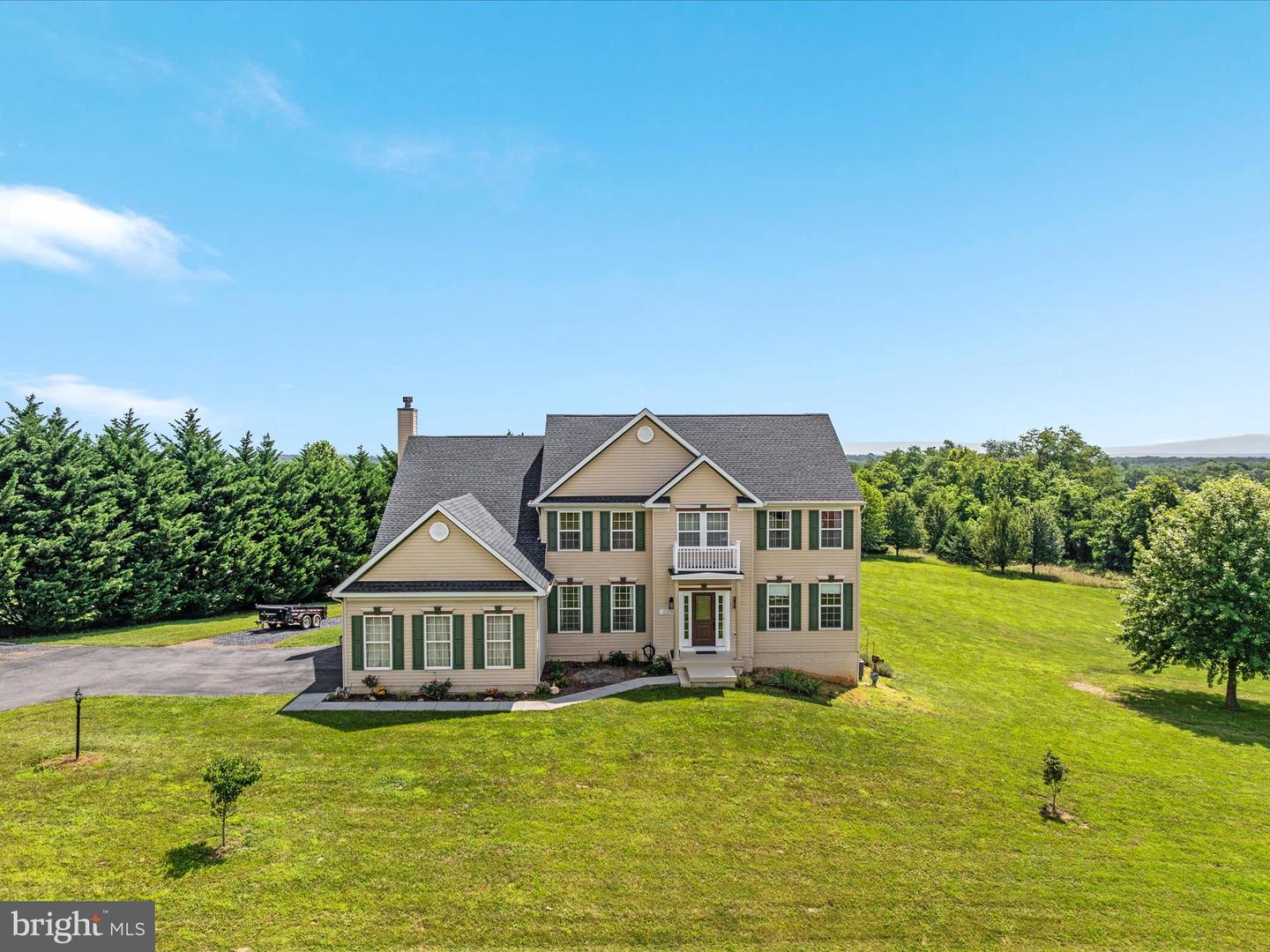 115 SAVANNAH DR, STRASBURG, Virginia 22657, 5 Bedrooms Bedrooms, ,4 BathroomsBathrooms,Residential,For sale,115 SAVANNAH DR,VASH2012002 MLS # VASH2012002