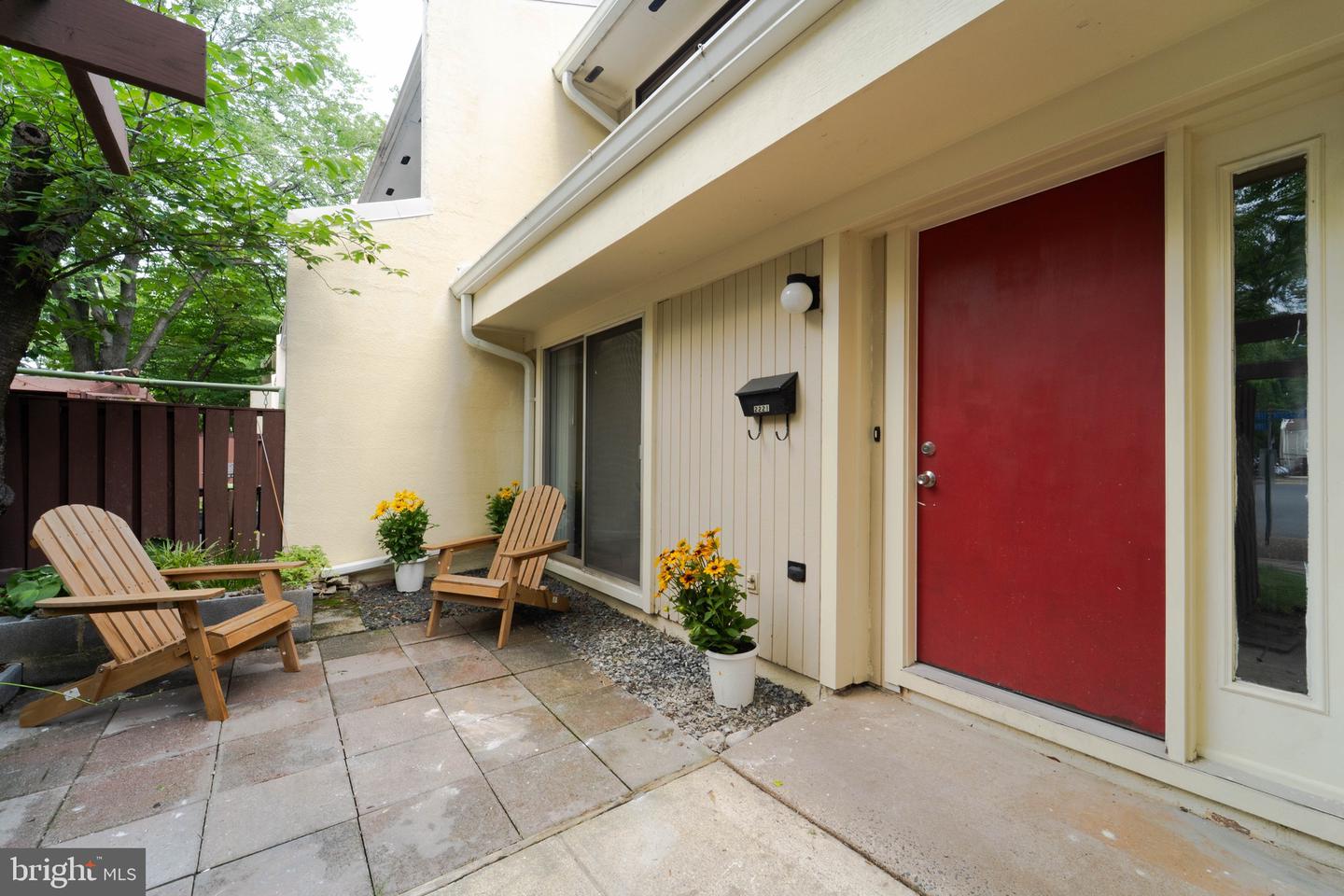 2221 SOUTHGATE SQ, RESTON, Virginia 20191, 3 Bedrooms Bedrooms, ,1 BathroomBathrooms,Residential,For sale,2221 SOUTHGATE SQ,VAFX2255914 MLS # VAFX2255914