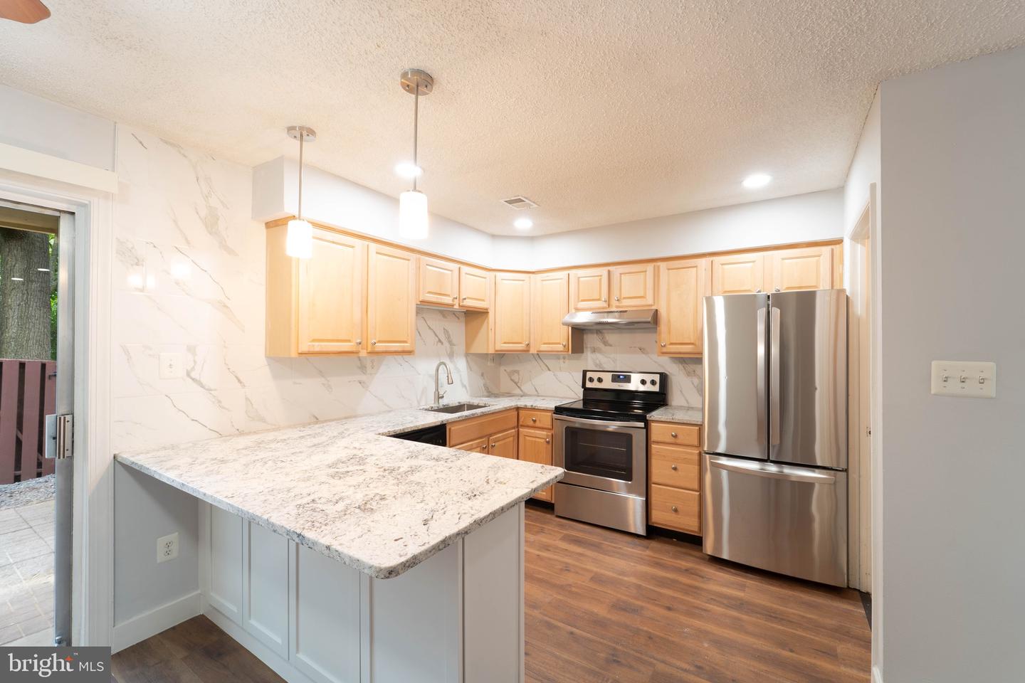 2221 SOUTHGATE SQ, RESTON, Virginia 20191, 3 Bedrooms Bedrooms, ,1 BathroomBathrooms,Residential,For sale,2221 SOUTHGATE SQ,VAFX2255914 MLS # VAFX2255914