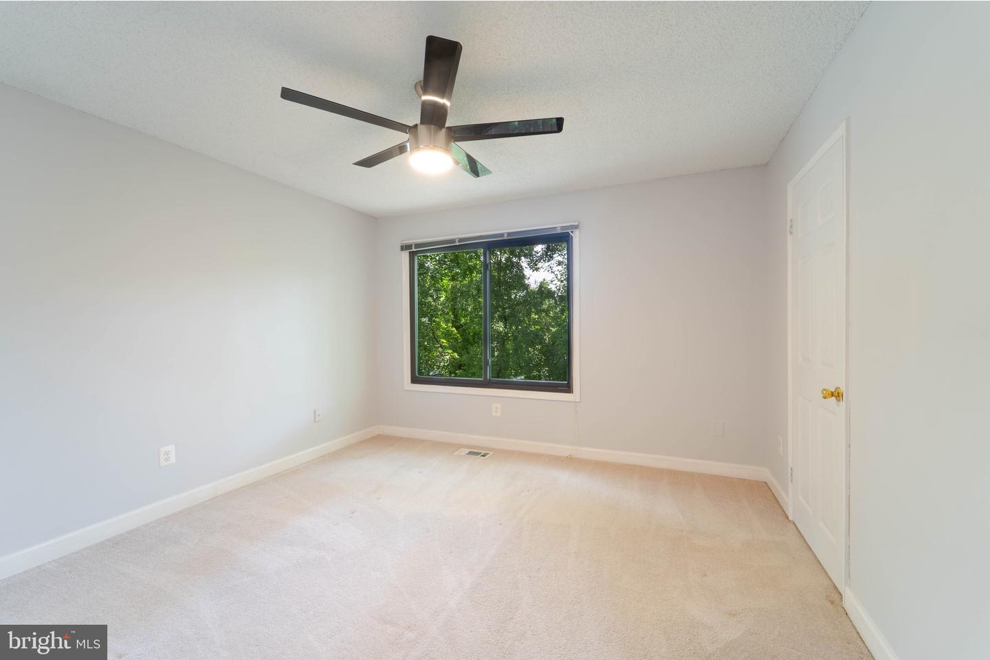2221 SOUTHGATE SQ, RESTON, Virginia 20191, 3 Bedrooms Bedrooms, ,1 BathroomBathrooms,Residential,For sale,2221 SOUTHGATE SQ,VAFX2255914 MLS # VAFX2255914