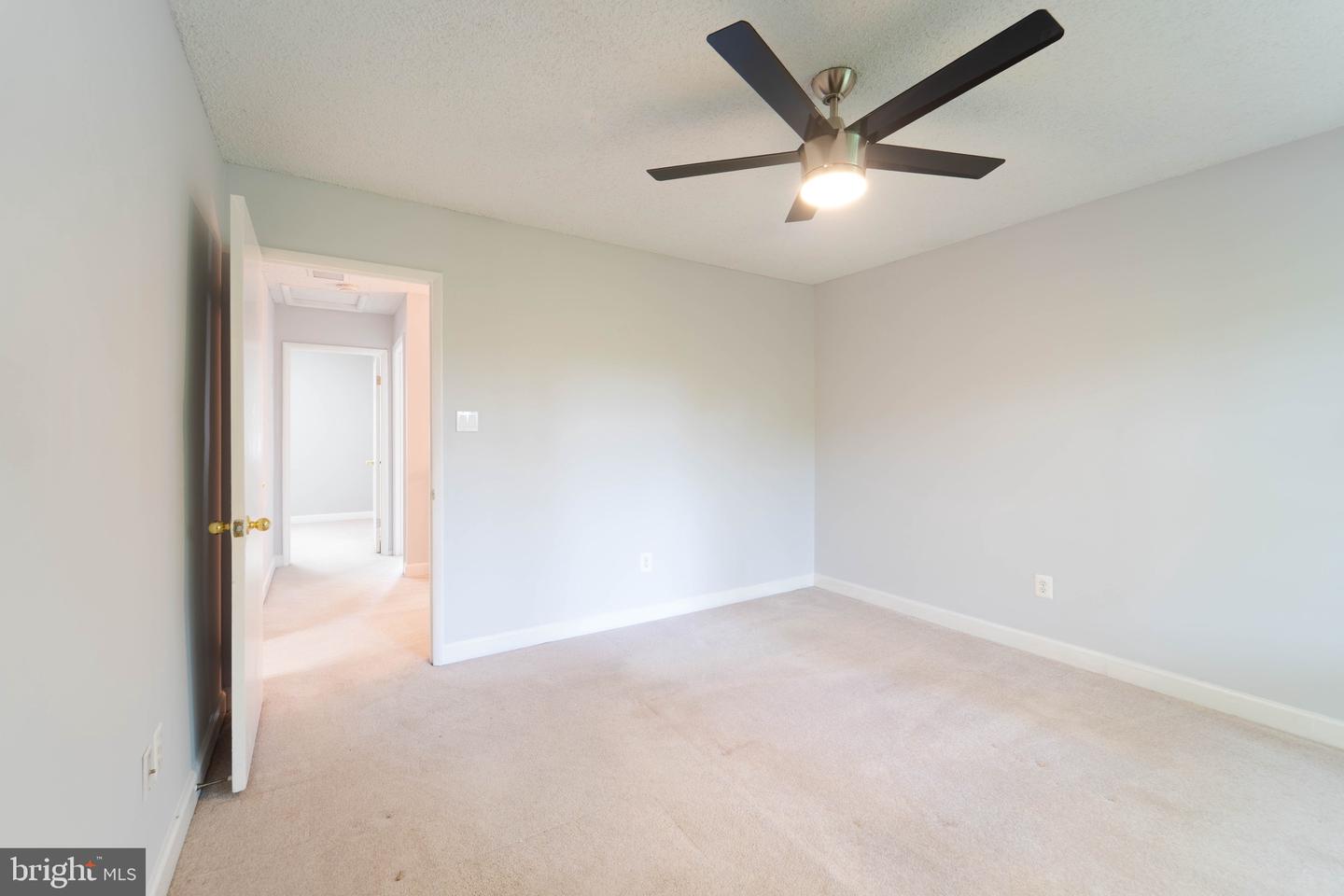 2221 SOUTHGATE SQ, RESTON, Virginia 20191, 3 Bedrooms Bedrooms, ,1 BathroomBathrooms,Residential,For sale,2221 SOUTHGATE SQ,VAFX2255914 MLS # VAFX2255914