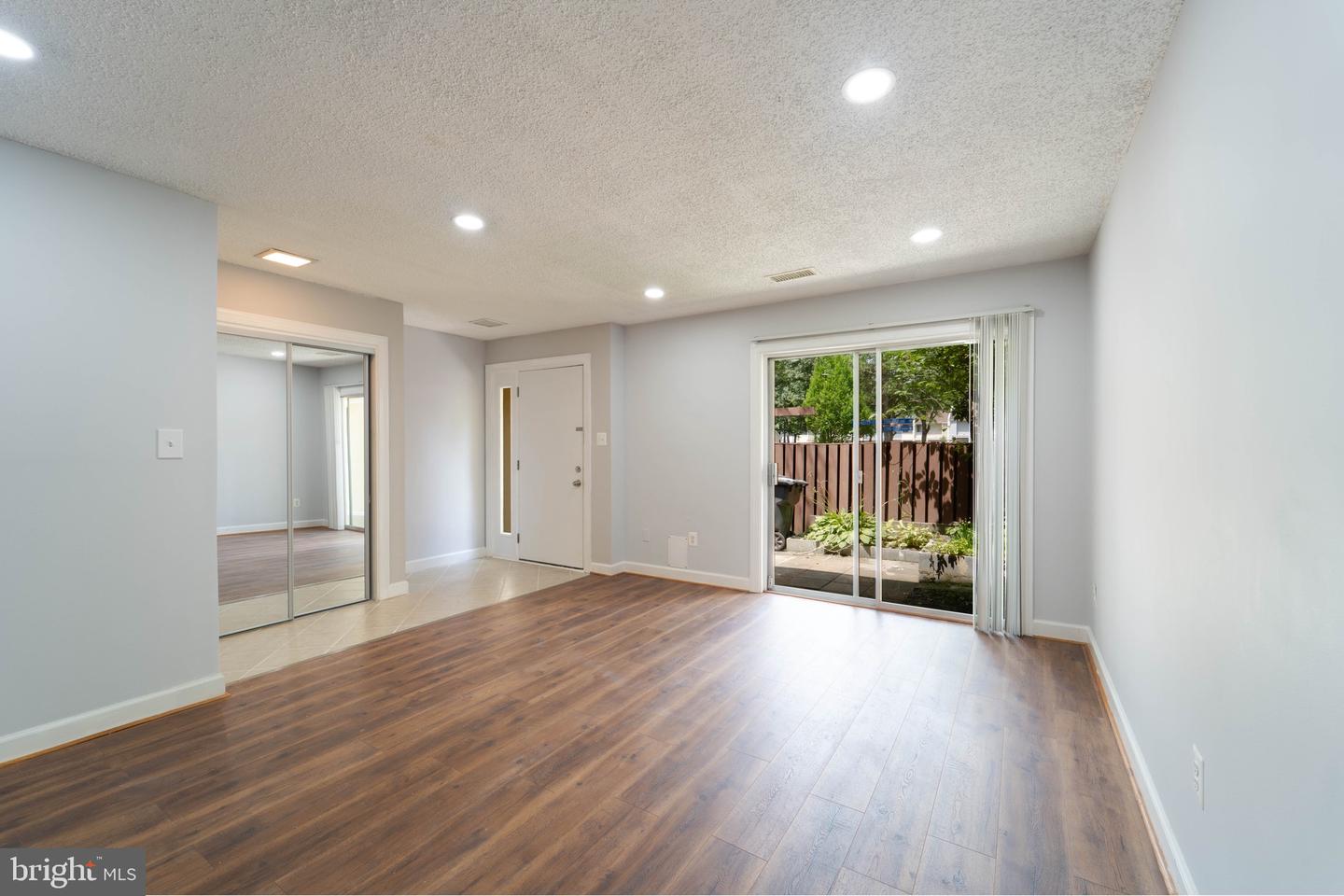 2221 SOUTHGATE SQ, RESTON, Virginia 20191, 3 Bedrooms Bedrooms, ,1 BathroomBathrooms,Residential,For sale,2221 SOUTHGATE SQ,VAFX2255914 MLS # VAFX2255914
