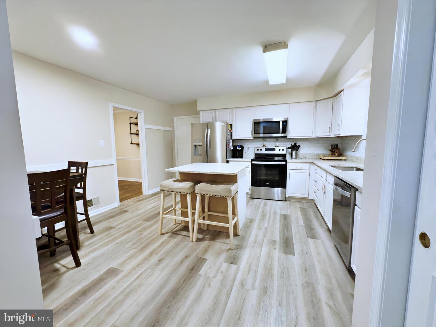 15310 EDGEHILL DR, DUMFRIES, Virginia 22025, 4 Bedrooms Bedrooms, 5 Rooms Rooms,3 BathroomsBathrooms,Residential,For sale,15310 EDGEHILL DR,VAPW2099380 MLS # VAPW2099380