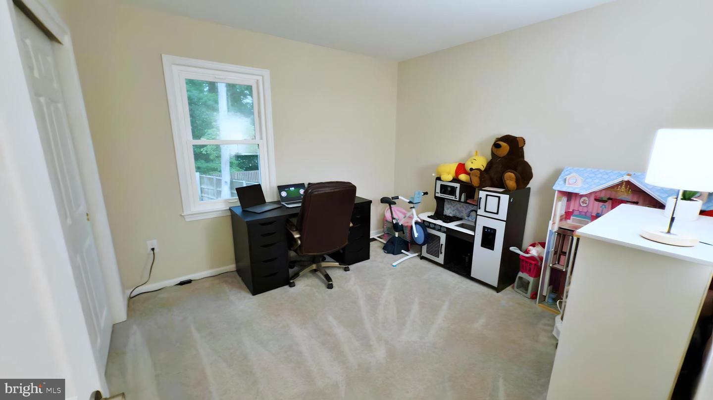 15310 EDGEHILL DR, DUMFRIES, Virginia 22025, 4 Bedrooms Bedrooms, 5 Rooms Rooms,3 BathroomsBathrooms,Residential,For sale,15310 EDGEHILL DR,VAPW2099380 MLS # VAPW2099380