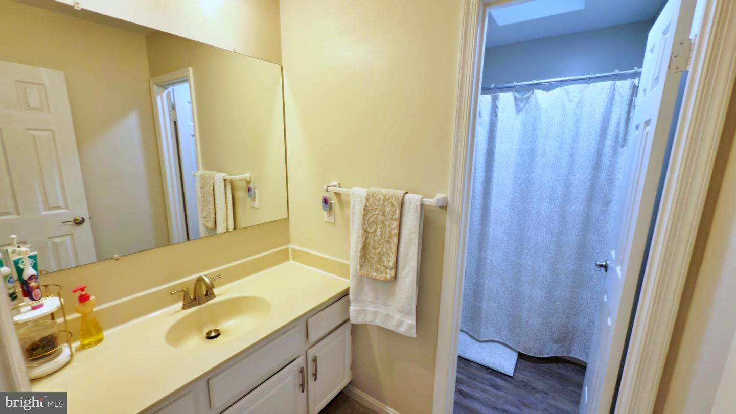 15310 EDGEHILL DR, DUMFRIES, Virginia 22025, 4 Bedrooms Bedrooms, 5 Rooms Rooms,3 BathroomsBathrooms,Residential,For sale,15310 EDGEHILL DR,VAPW2099380 MLS # VAPW2099380
