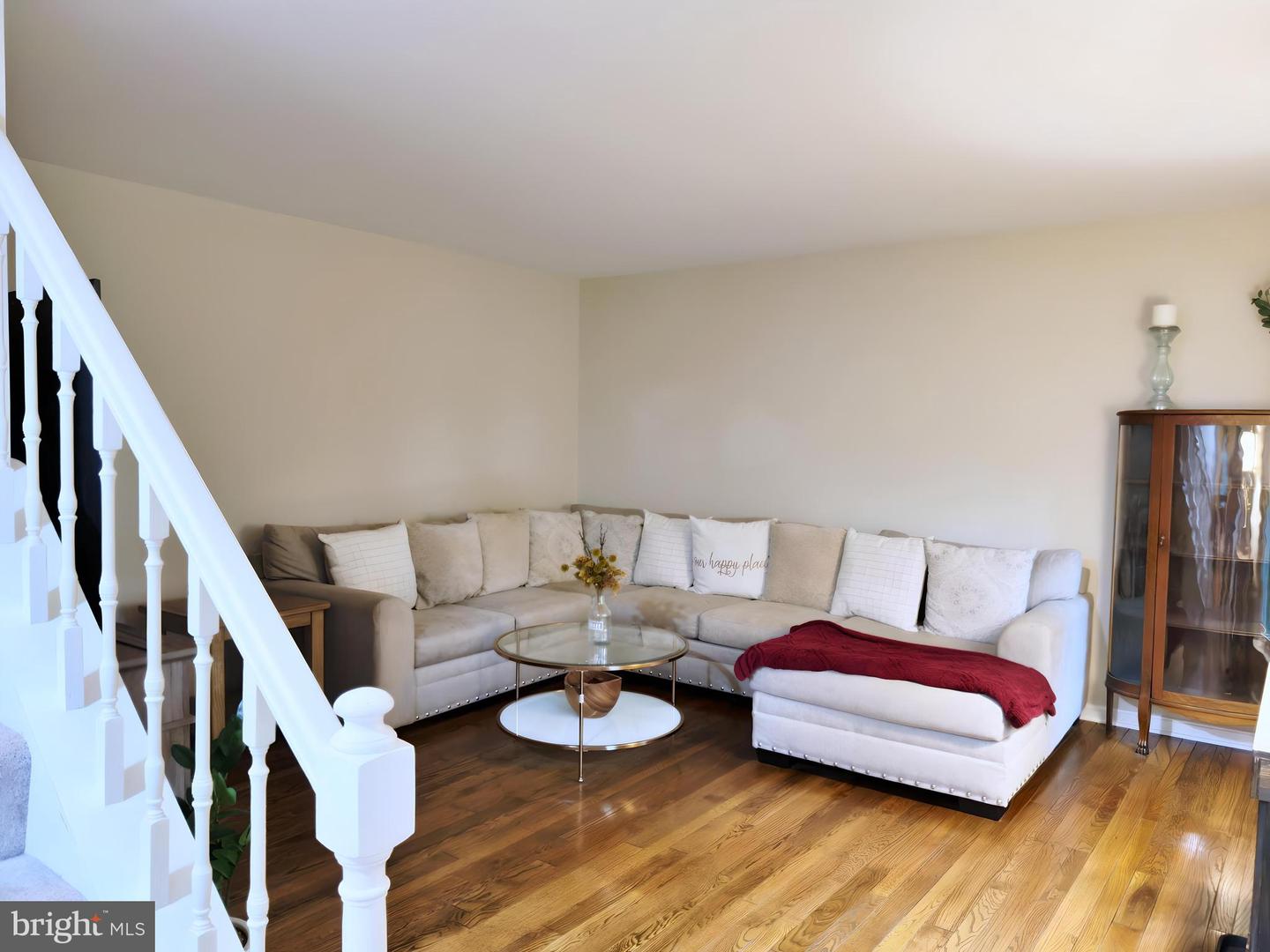 15310 EDGEHILL DR, DUMFRIES, Virginia 22025, 4 Bedrooms Bedrooms, 5 Rooms Rooms,3 BathroomsBathrooms,Residential,For sale,15310 EDGEHILL DR,VAPW2099380 MLS # VAPW2099380