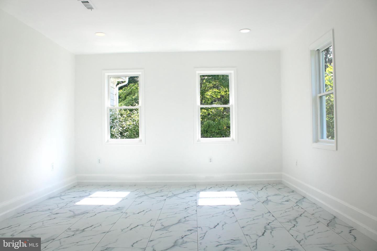 15620 COMPTON RD, CENTREVILLE, Virginia 20121, 4 Bedrooms Bedrooms, ,2 BathroomsBathrooms,Residential,For sale,15620 COMPTON RD,VAFX2255980 MLS # VAFX2255980