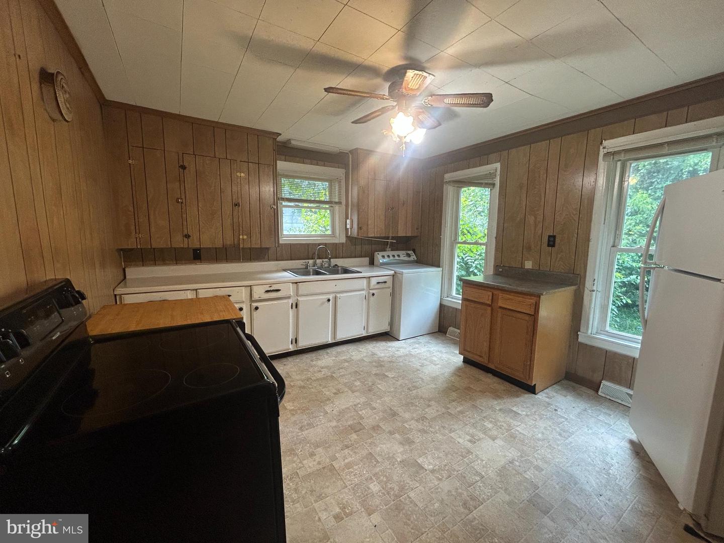 161 MAIN ST E, ORANGE, Virginia 22960, 3 Bedrooms Bedrooms, ,1 BathroomBathrooms,Residential,For sale,161 MAIN ST E,VAOR2010226 MLS # VAOR2010226