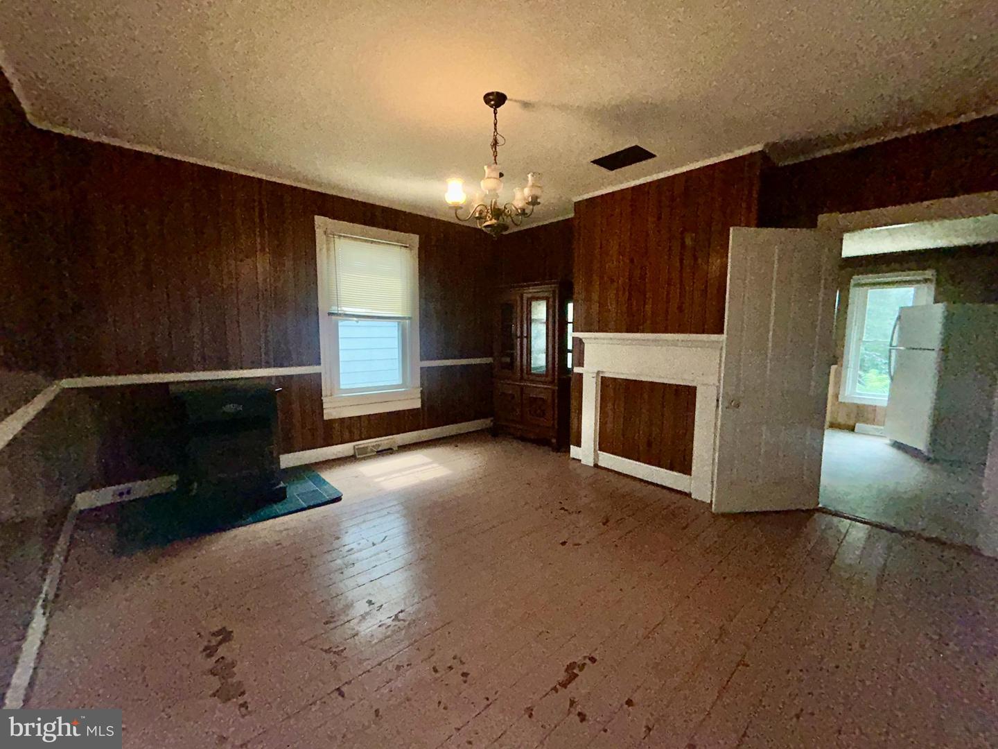 161 MAIN ST E, ORANGE, Virginia 22960, 3 Bedrooms Bedrooms, ,1 BathroomBathrooms,Residential,For sale,161 MAIN ST E,VAOR2010226 MLS # VAOR2010226