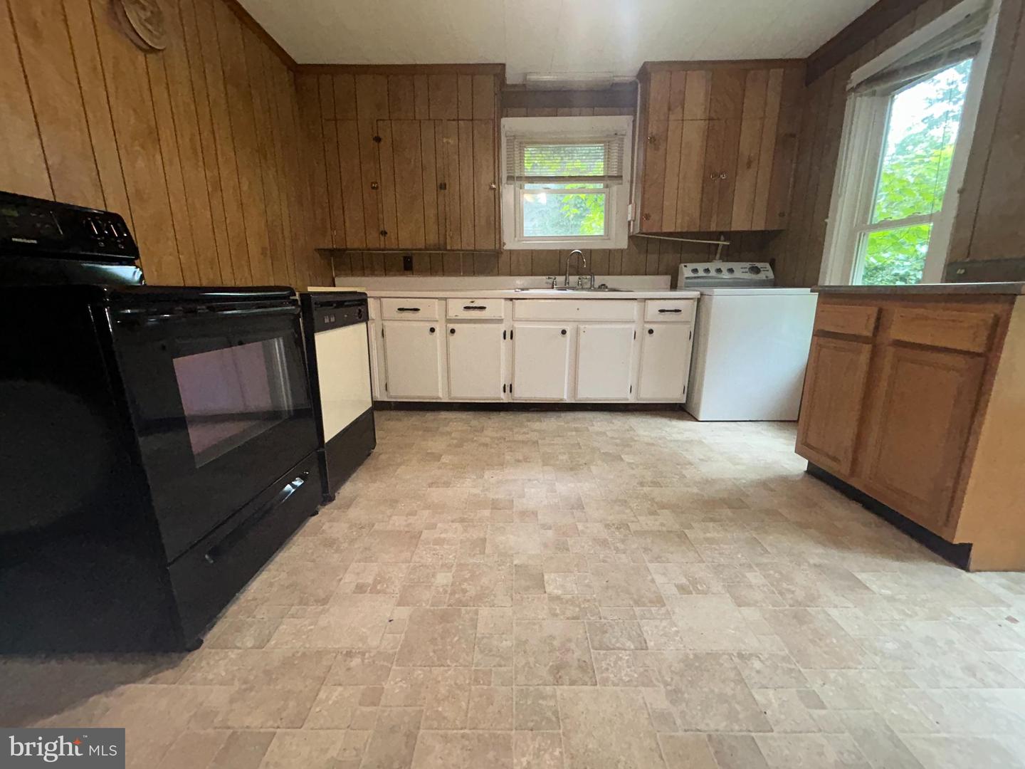 161 MAIN ST E, ORANGE, Virginia 22960, 3 Bedrooms Bedrooms, ,1 BathroomBathrooms,Residential,For sale,161 MAIN ST E,VAOR2010226 MLS # VAOR2010226