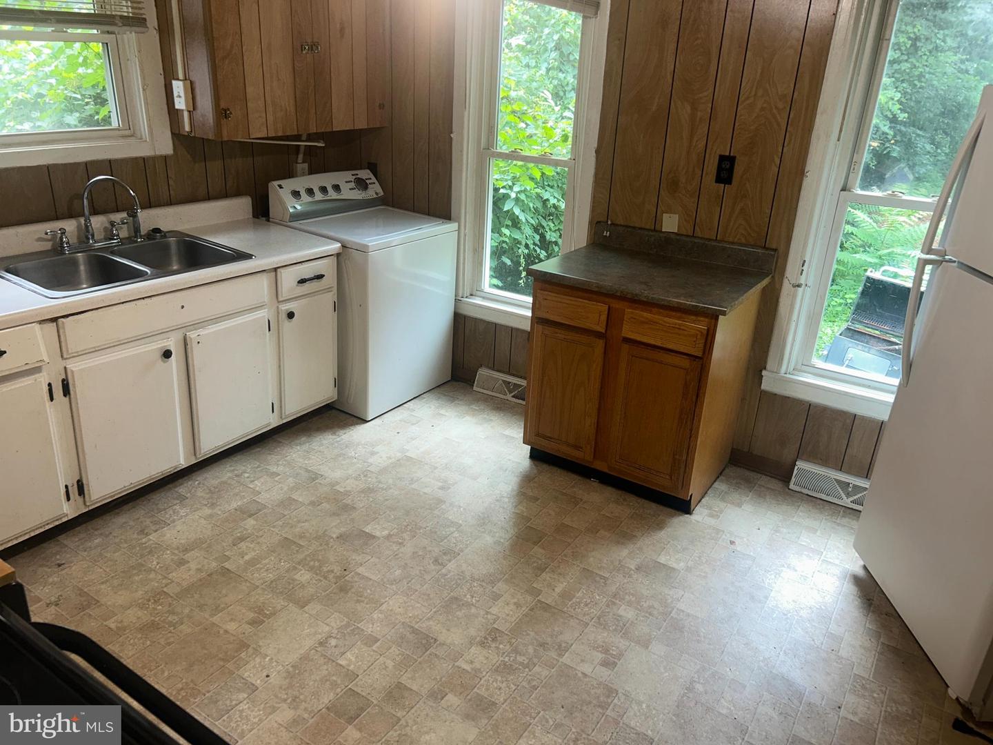 161 MAIN ST E, ORANGE, Virginia 22960, 3 Bedrooms Bedrooms, ,1 BathroomBathrooms,Residential,For sale,161 MAIN ST E,VAOR2010226 MLS # VAOR2010226