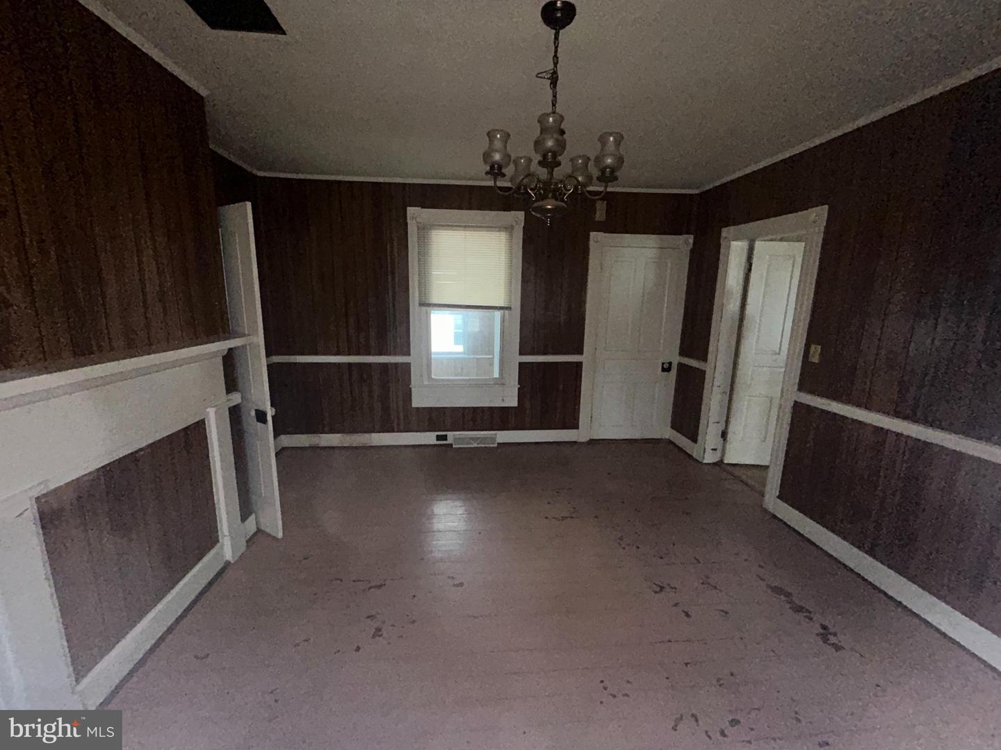 161 MAIN ST E, ORANGE, Virginia 22960, 3 Bedrooms Bedrooms, ,1 BathroomBathrooms,Residential,For sale,161 MAIN ST E,VAOR2010226 MLS # VAOR2010226