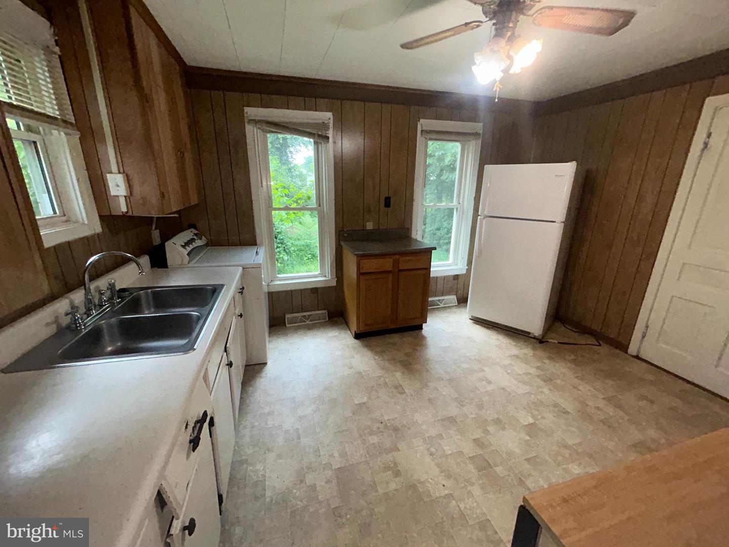 161 MAIN ST E, ORANGE, Virginia 22960, 3 Bedrooms Bedrooms, ,1 BathroomBathrooms,Residential,For sale,161 MAIN ST E,VAOR2010226 MLS # VAOR2010226